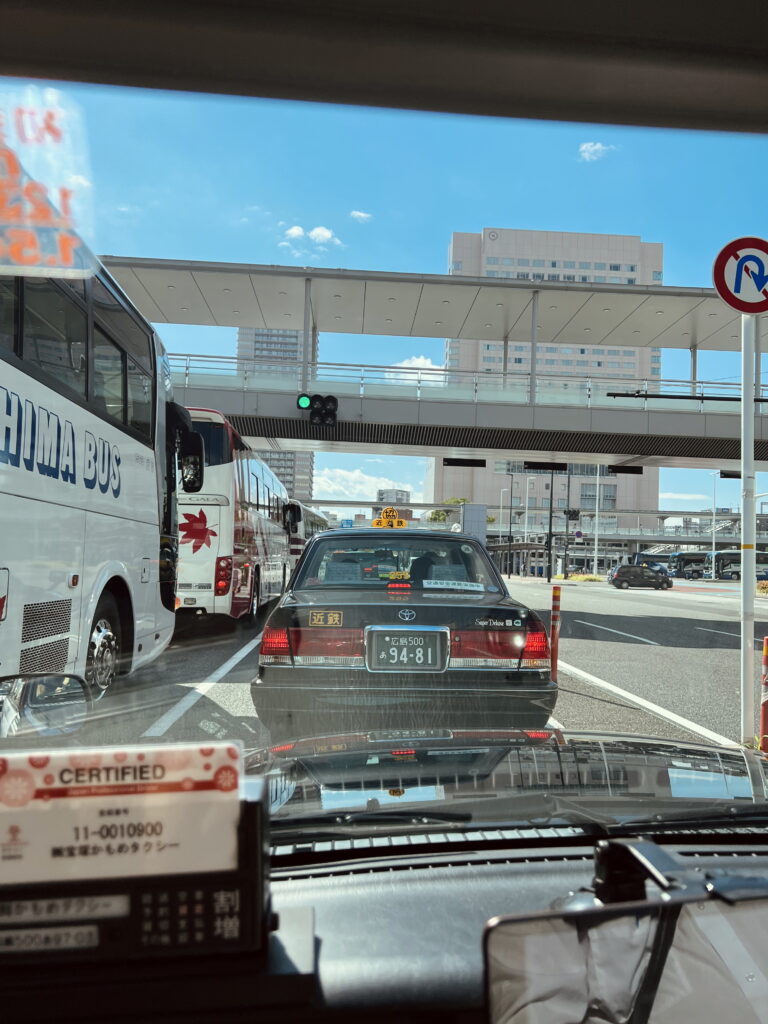 Is Japan een duur land? – Kitsune Travel Japan taxi
