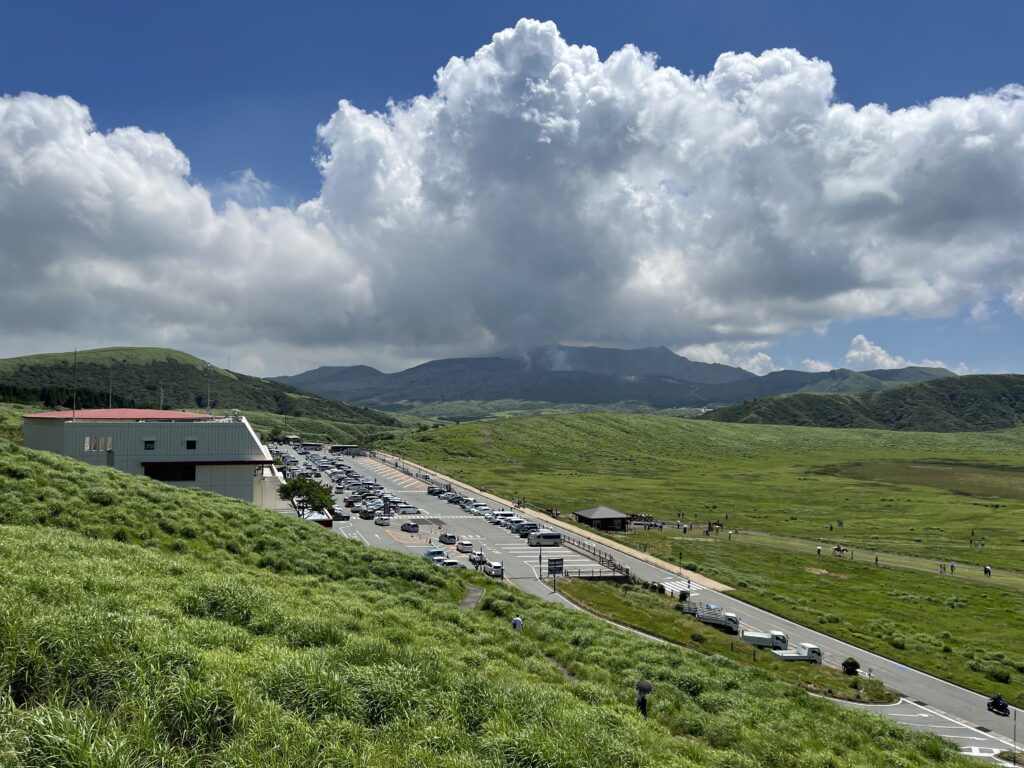 De 7 beste Japanse autoroutes – Kitsune Travel Mt Aso
