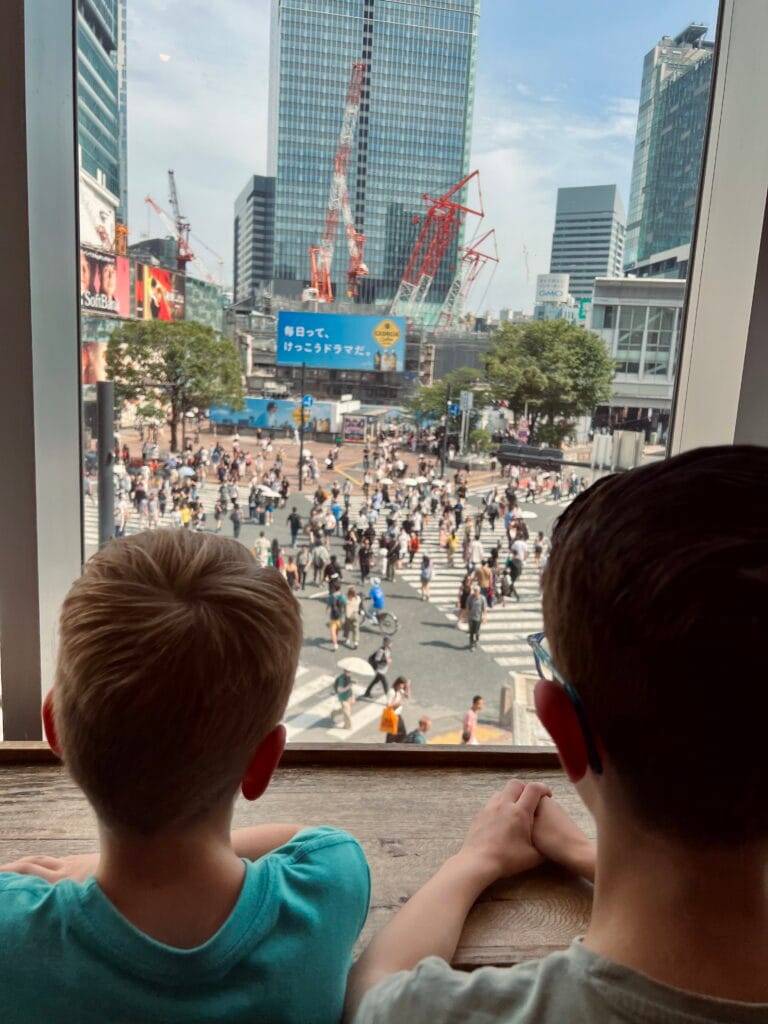 8 dagen in Tokyo – Kitsune Travel Shibuya Crossing