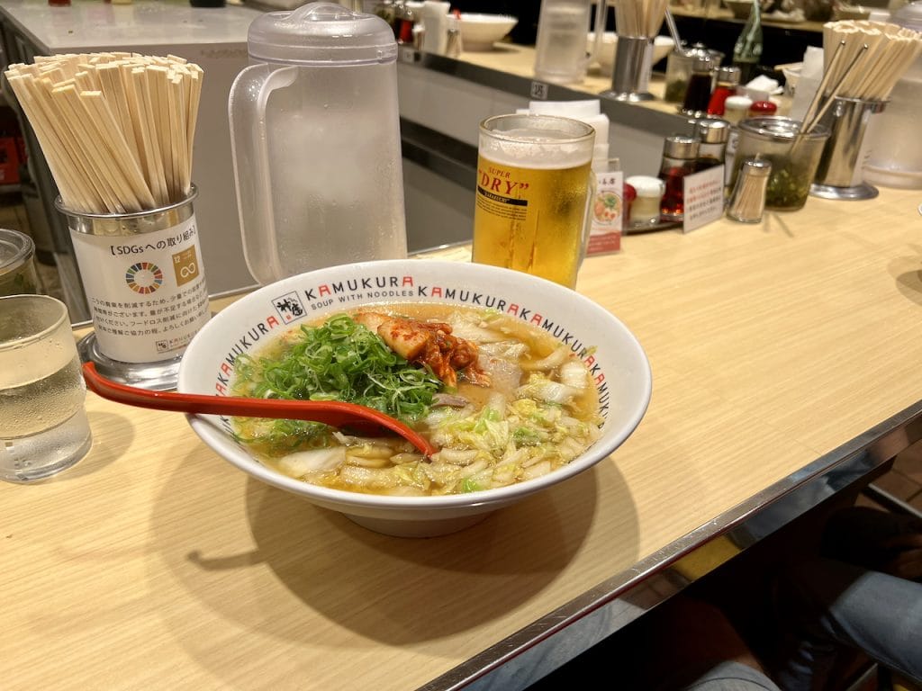 Onze eerste Japan-reis: 47 dagen, 10 steden en de echte kosten – Kitsune Travel Kamukura noodles