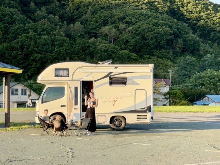 Met de camper door Japan: dit moet je weten over camperen en michi-no-eki
