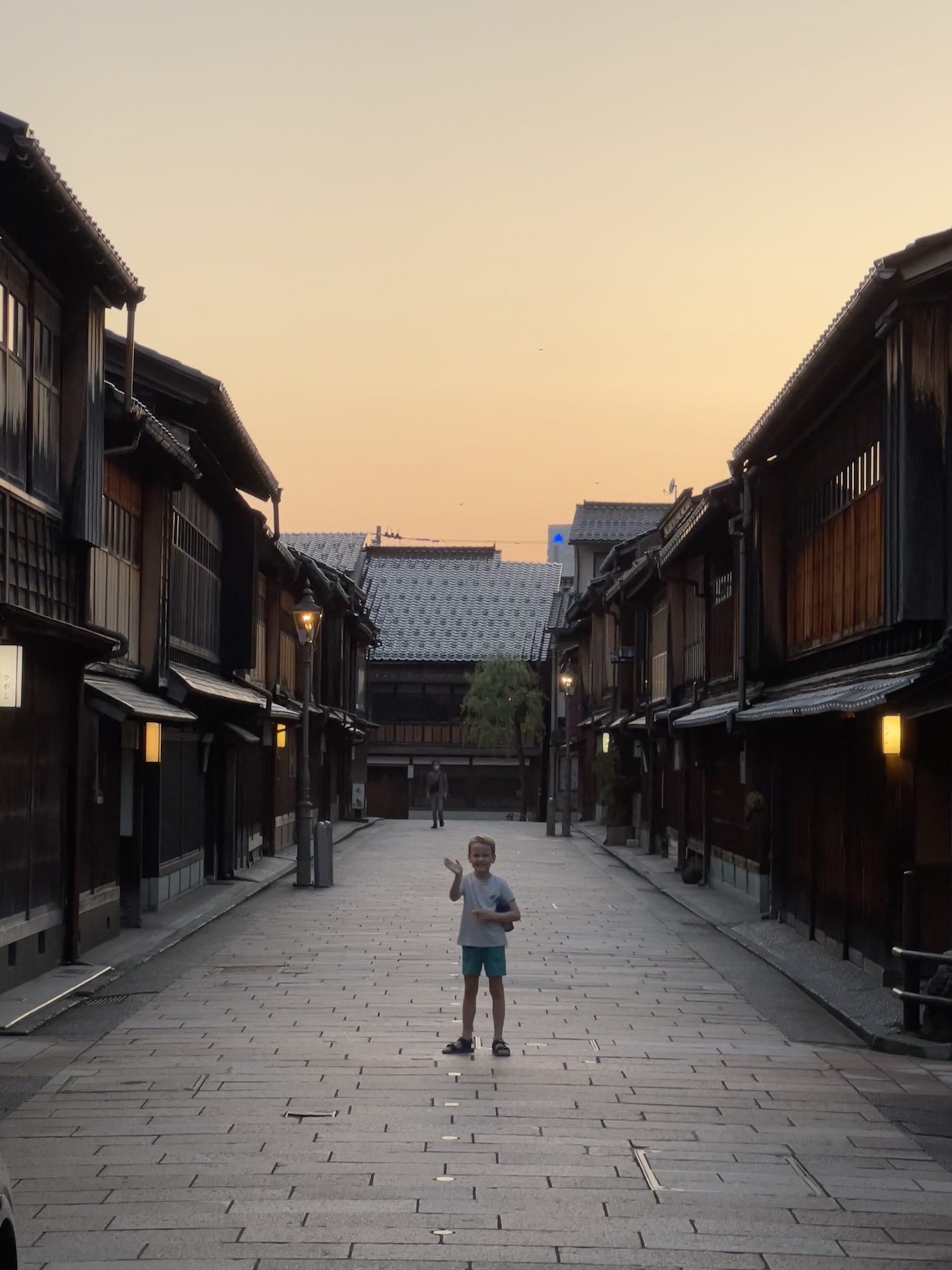 Kanazawa met kinderen – Kitsune Travel Kanazawa Higashi Chaya5 scaled