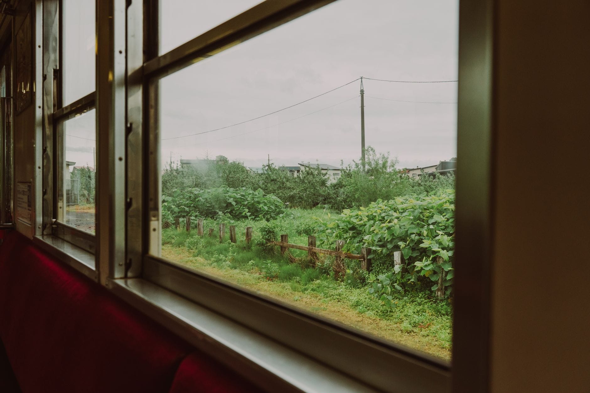 Trein richting Farm Tomita Hokkaido