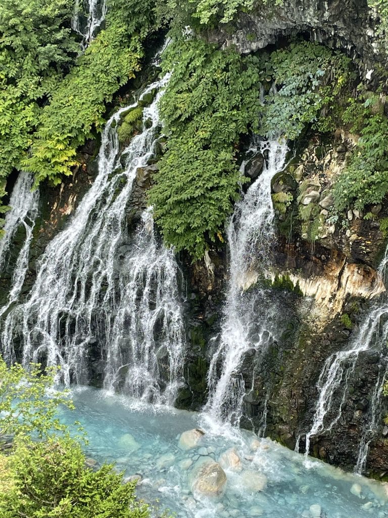 Hokkaido met kinderen – Kitsune Travel Hokkaido - Shirahige Falls